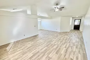 7145 W Sierra Vista Dr, Glendale, AZ 85303 - Photo 11