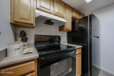 925 W Peoria Avenue #7, Phoenix, AZ 85029 - Photo 11