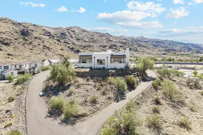3731 E Fawn Drive, Phoenix, AZ 85042 - Photo 5