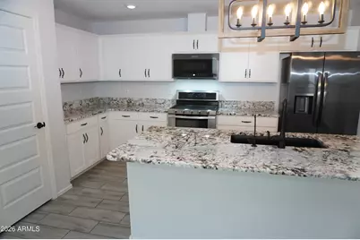 654 E Buckingham Avenue, Gilbert, AZ 85297 - Photo 7