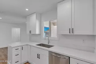 1034 E Hermosa Dr, Tempe, AZ 85282 - Photo 5