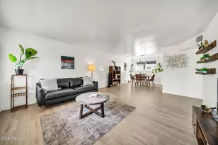 1111 E Turney Ave, Phoenix, AZ 85014 - Photo 1