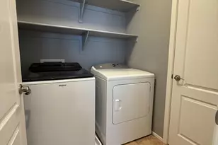 3769 E Kerry Ln, Phoenix, AZ 85050 - Photo 11