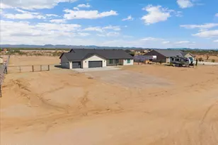 23144 W Lone Mountain Rd, Wittmann, AZ 85361 - Photo 41