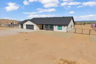 23144 W Lone Mountain Rd, Wittmann, AZ 85361 - Photo 43