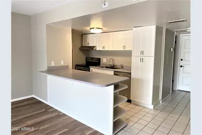 4727 E Lafayette Boulevard #Unit 221, Phoenix, AZ 85018 - Photo 5