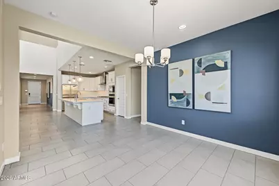 8930 W Vermont Avenue, Glendale, AZ 85305 - Photo 11