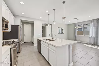8918 W Vermont Avenue, Glendale, AZ 85305 - Photo 11