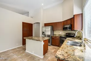 9046 E Calle De Valle Dr, Scottsdale, AZ 85255 - Photo 37