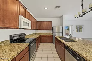 378 E Tropical Dr, Casa Grande, AZ 85122 - Photo 9