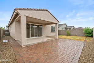 18148 W Daley Ln, Surprise, AZ 85387 - Photo 23