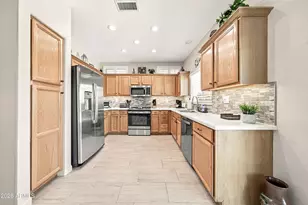 13664 W Ravenswood Dr, Sun City West, AZ 85375 - Photo 11