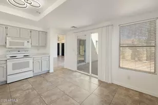 2307 W Orchid Ln, Chandler, AZ 85224 - Photo 7