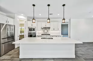 17163 W Thousand Oaks St, Surprise, AZ 85388 - Photo 7