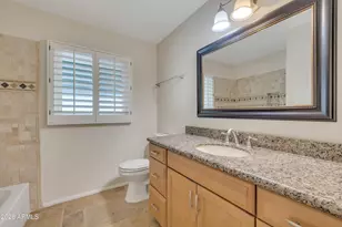8702 E Angus Dr, Scottsdale, AZ 85251 - Photo 17