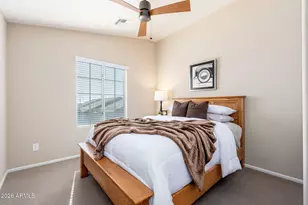 2725 E Mine Creek Rd, Phoenix, AZ 85024 - Photo 27
