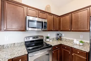 2725 E Mine Creek Rd, Phoenix, AZ 85024 - Photo 21