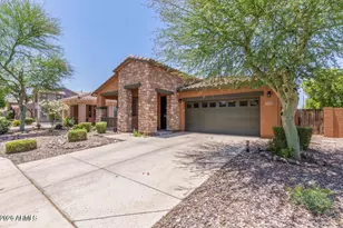 4706 S Twinleaf Dr, Gilbert, AZ 85297 - Photo 3