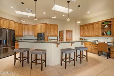 16209 N Edgewater Drive, Fountain Hills, AZ 85268 - Photo 17