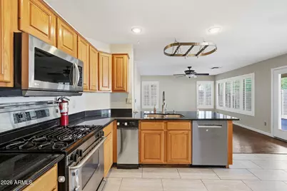 462 W Colt Road, Tempe, AZ 85284 - Photo 9