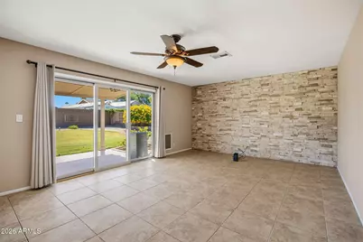 2543 E Mercer Lane, Phoenix, AZ 85028 - Photo 9
