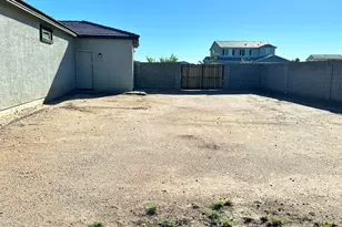 105 S Tuscany Ct, Casa Grande, AZ 85122 - Photo 5