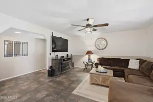410 E Behrend Dr, Phoenix, AZ 85024 - Photo 11