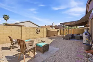 410 E Behrend Dr, Phoenix, AZ 85024 - Photo 25