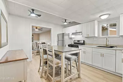 4233 N 32nd Avenue, Phoenix, AZ 85017 - Photo 9
