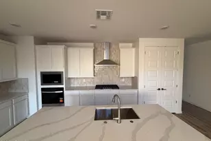 27472 N 69th Ln, Peoria, AZ 85383 - Photo 11