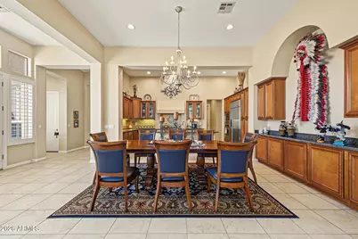 13036 W Fetlock Trail, Peoria, AZ 85383 - Photo 11
