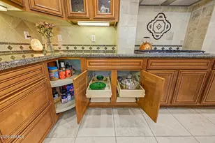 13036 W Fetlock Trail, Peoria, AZ 85383 - Photo 9