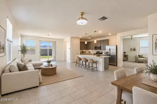 2435 W Kowalsky Ln, Phoenix, AZ 85041 - Photo 7