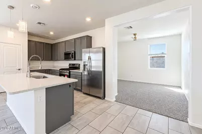 2435 W Kowalsky Lane, Phoenix, AZ 85041 - Photo 17