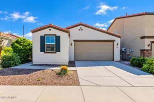 2435 W Kowalsky Ln, Phoenix, AZ 85041 - Photo 1