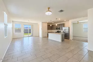 2435 W Kowalsky Ln, Phoenix, AZ 85041 - Photo 3