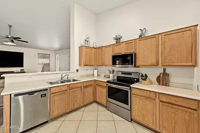 20764 N 94th Lane, Peoria, AZ 85382 - Photo 9