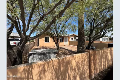 1746 E Monte Vista Road, Phoenix, AZ 85006 - Photo 1