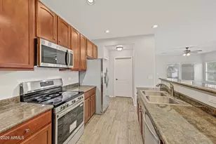 988 S Deerfield Ln, Gilbert, AZ 85296 - Photo 5