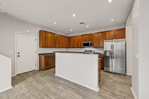 988 S Deerfield Ln, Gilbert, AZ 85296 - Photo 3