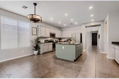 7135 W Desert Mirage Drive, Peoria, AZ 85383 - Photo 5