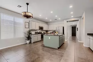 7135 W Desert Mirage Dr, Peoria, AZ 85383 - Photo 5