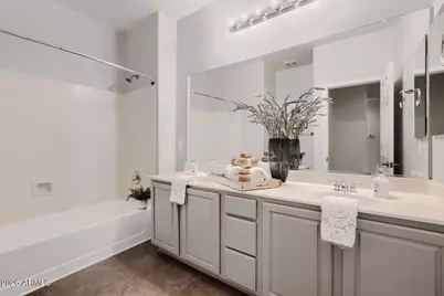 7135 W Desert Mirage Drive, Peoria, AZ 85383 - Photo 17