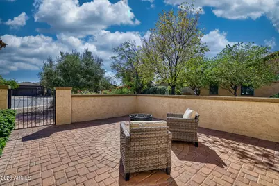 12368 W Running Deer Court, Peoria, AZ 85383 - Photo 3