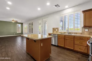 25634 N Singbush Loop, Phoenix, AZ 85083 - Photo 13