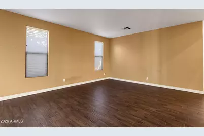 25634 N Singbush Loop, Phoenix, AZ 85083 - Photo 9