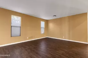25634 N Singbush Loop, Phoenix, AZ 85083 - Photo 9