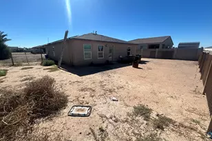 9066 W Torreon Dr, Arizona City, AZ 85123 - Photo 7