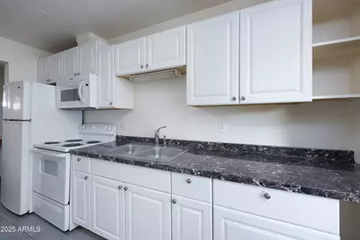 9450 N 17th Avenue, Phoenix, AZ 85021 - Photo 19