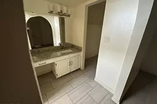 5201 W Ironwood Dr, Glendale, AZ 85302 - Photo 9